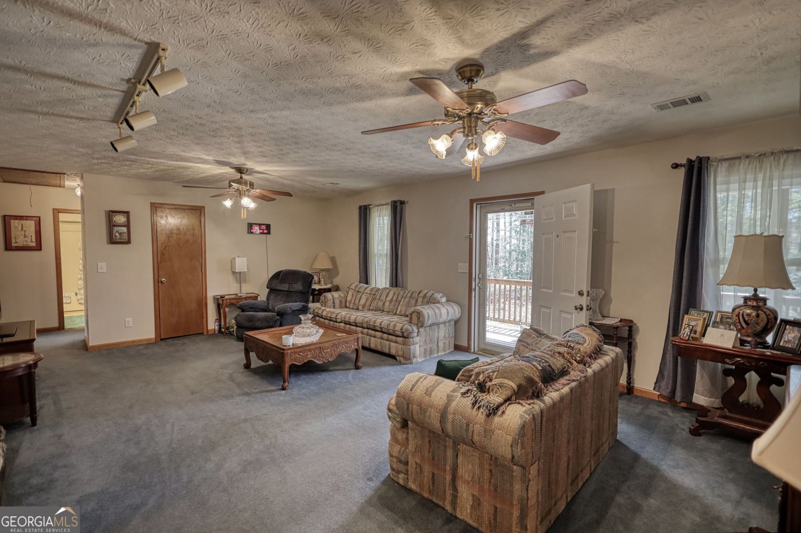 2740 Dennard Road Conyers - Photo 6