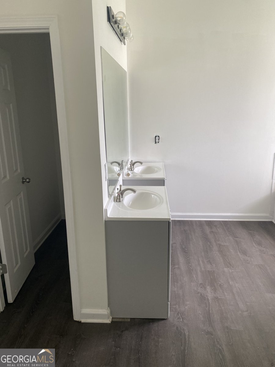 5184 Miller Woods Drive Decatur - Photo 10