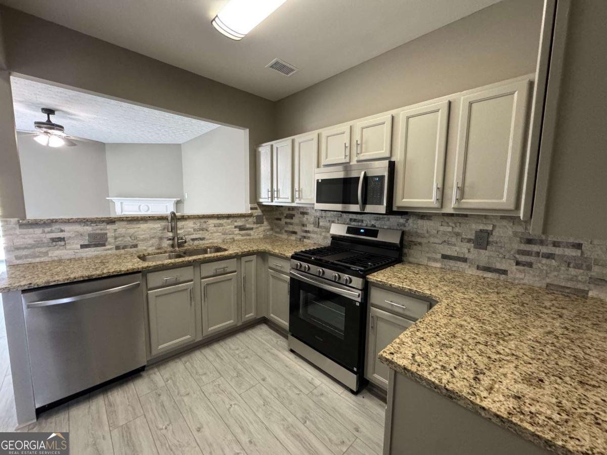 1207 Penhurst Way Lawrenceville - Photo 6