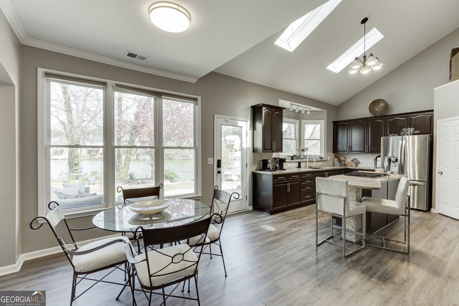 3795 Regal Oaks Drive Suwanee - Photo 11