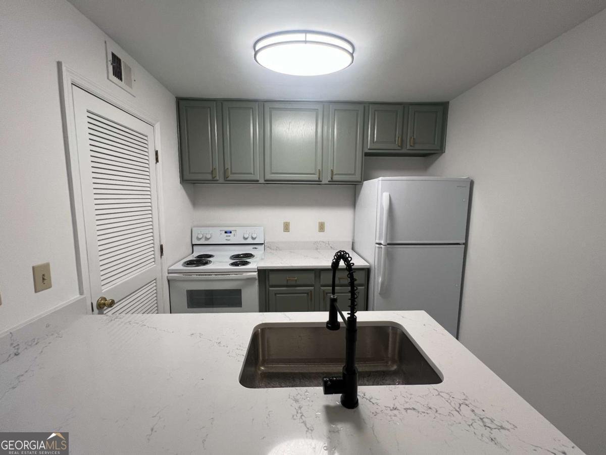 125 Granville Court Atlanta - Photo 9