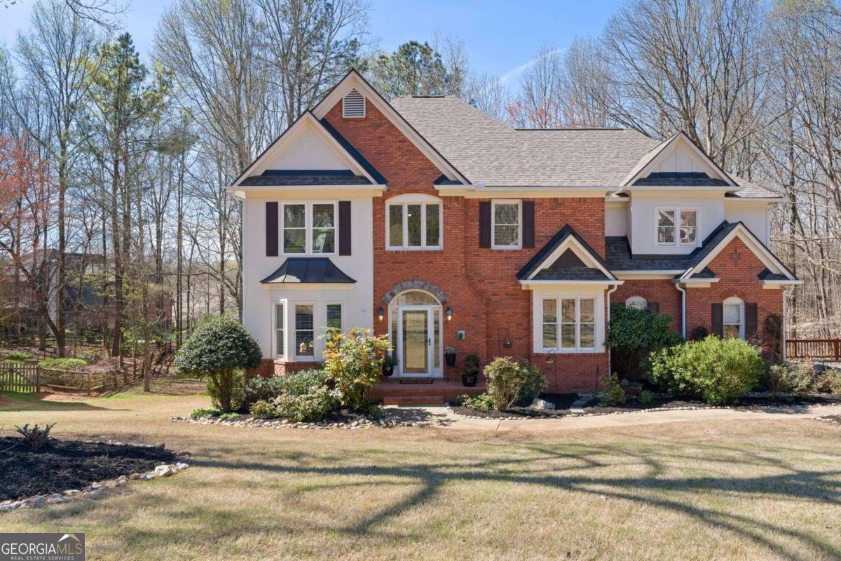 113 Highgrove Drive Suwanee - Photo 1