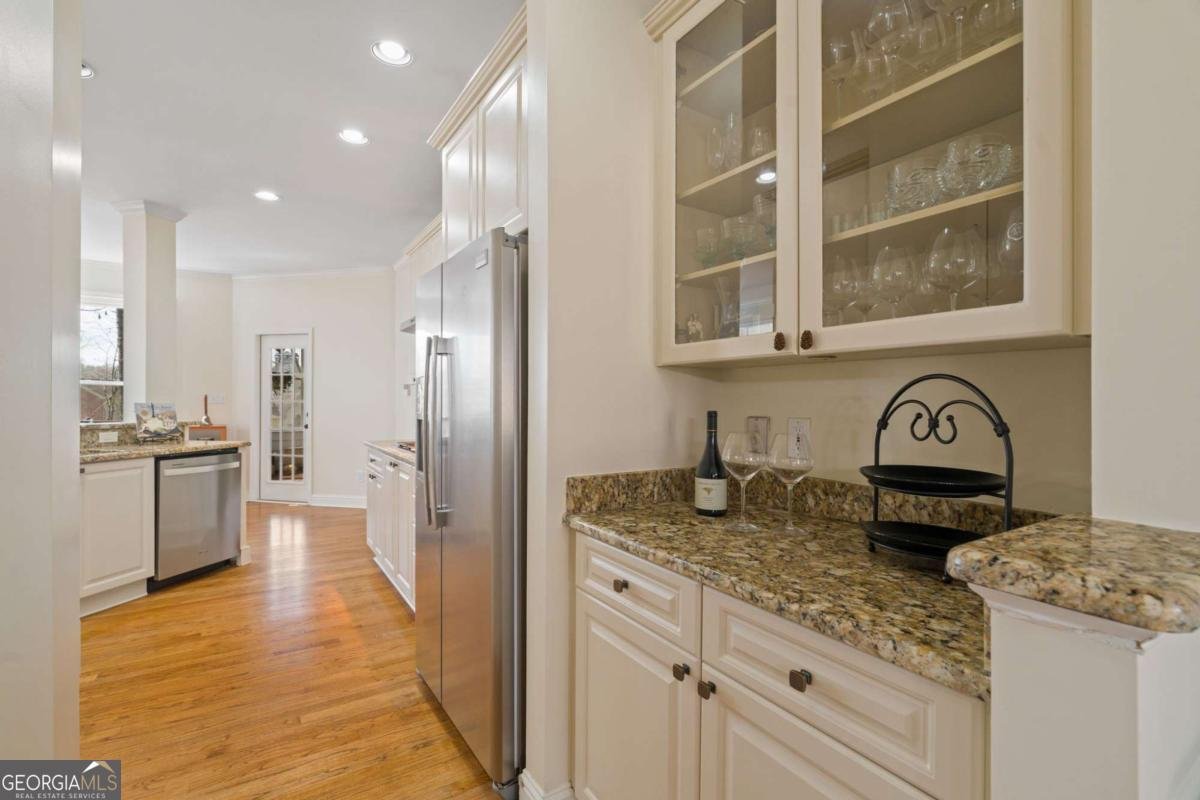 113 Highgrove Drive Suwanee - Photo 9