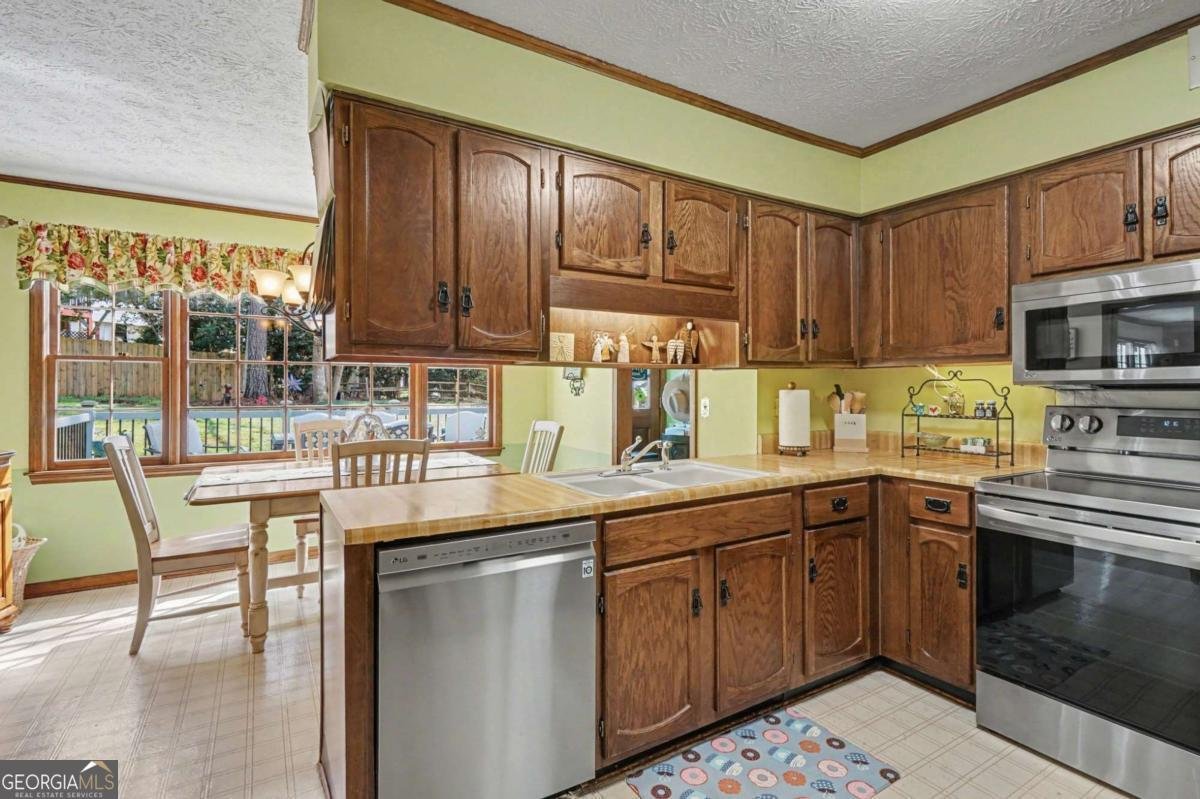 777 Saybrook Circle Lilburn - Photo 13