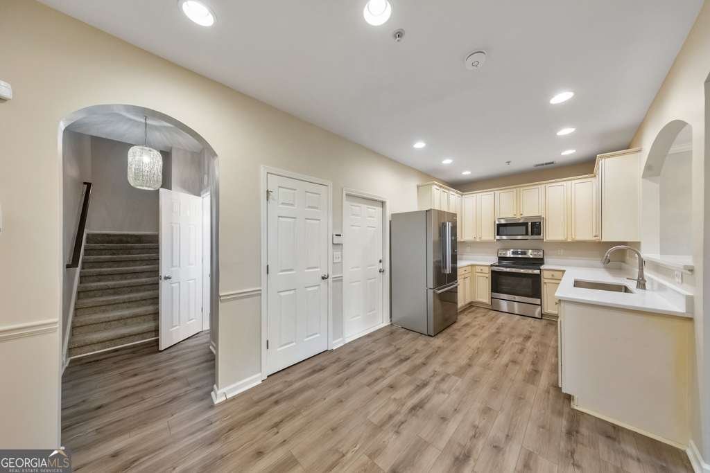 530 Georgia Way Woodstock - Photo 9