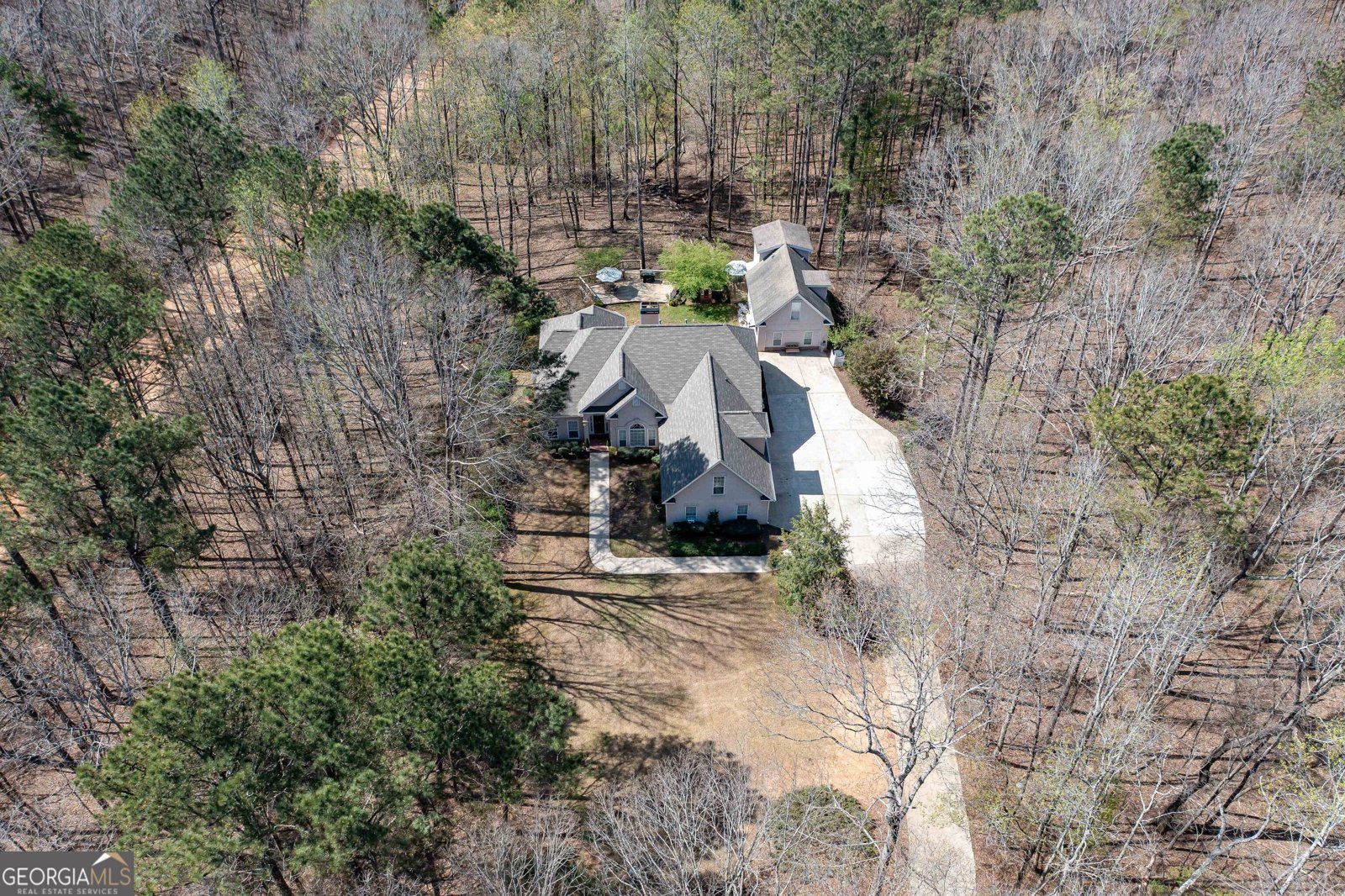 5805 Chapel Hill Road Douglasville - Photo 1