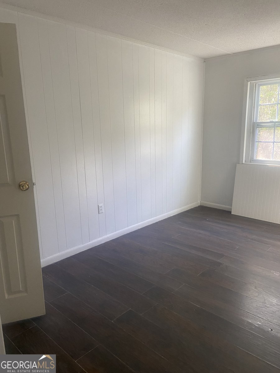 2830 Village Green Drive Macon - Photo 8