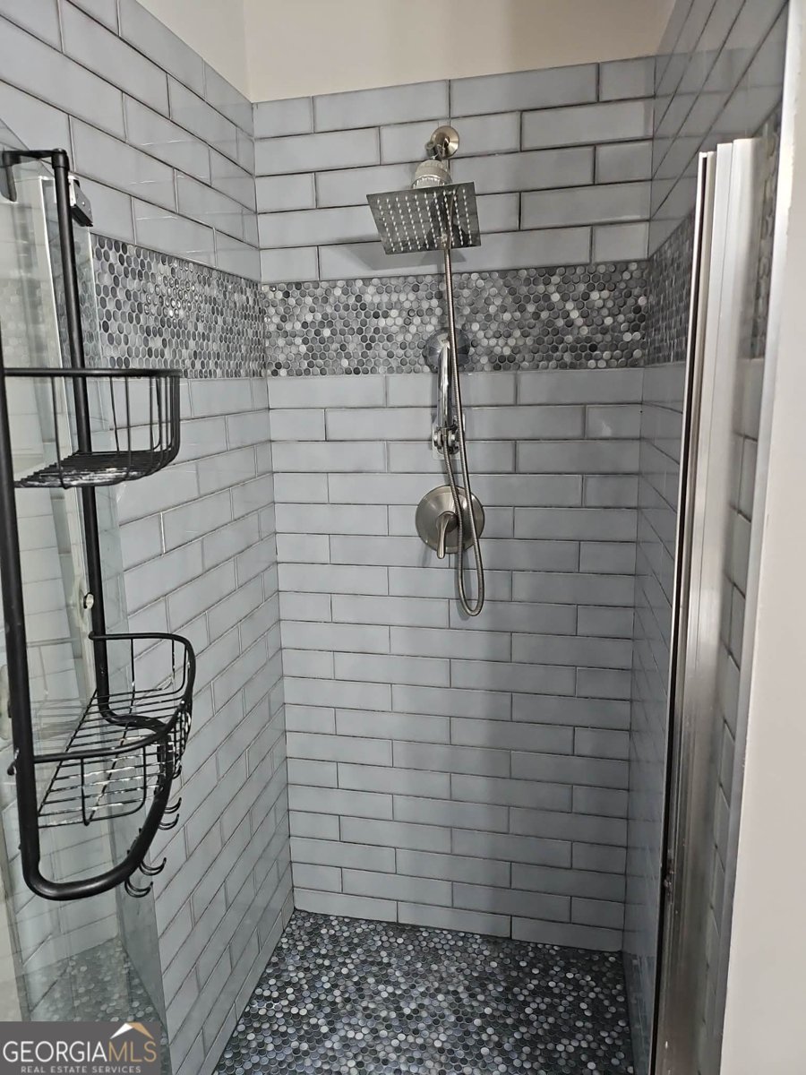 2362 Holly Hill Court Marietta - Photo 11