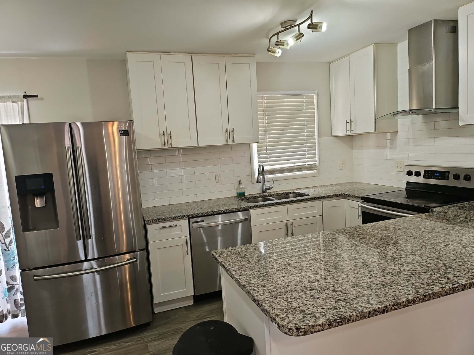 2362 Holly Hill Court Marietta - Photo 6