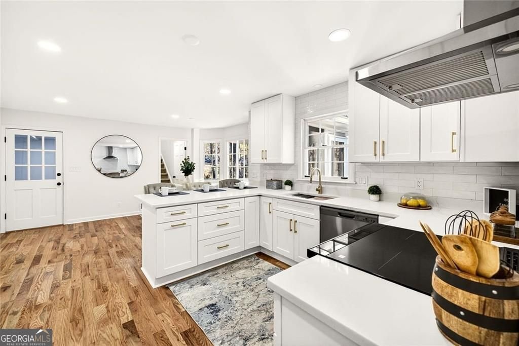 5649 Whitesburg Court Peachtree Corners - Photo 12