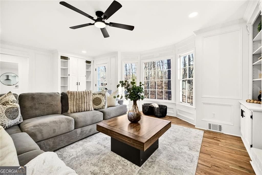 5649 Whitesburg Court Peachtree Corners - Photo 9