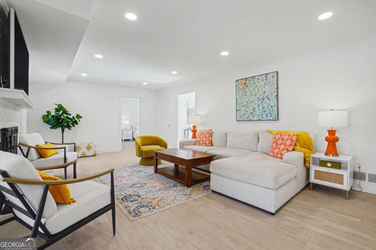 204 Devonwood Drive Sandy Springs - Photo 33