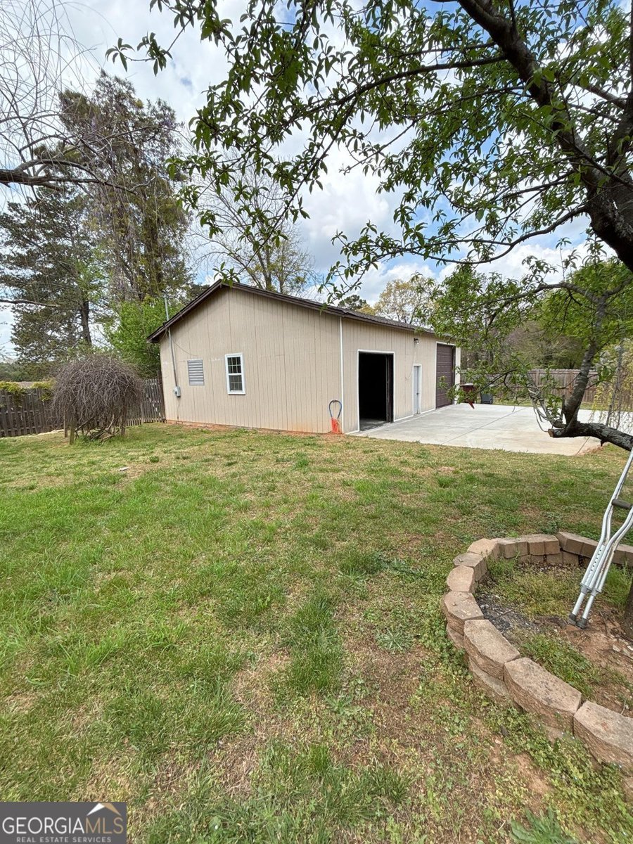 643 Rebecca Stree Lilburn - Photo 12