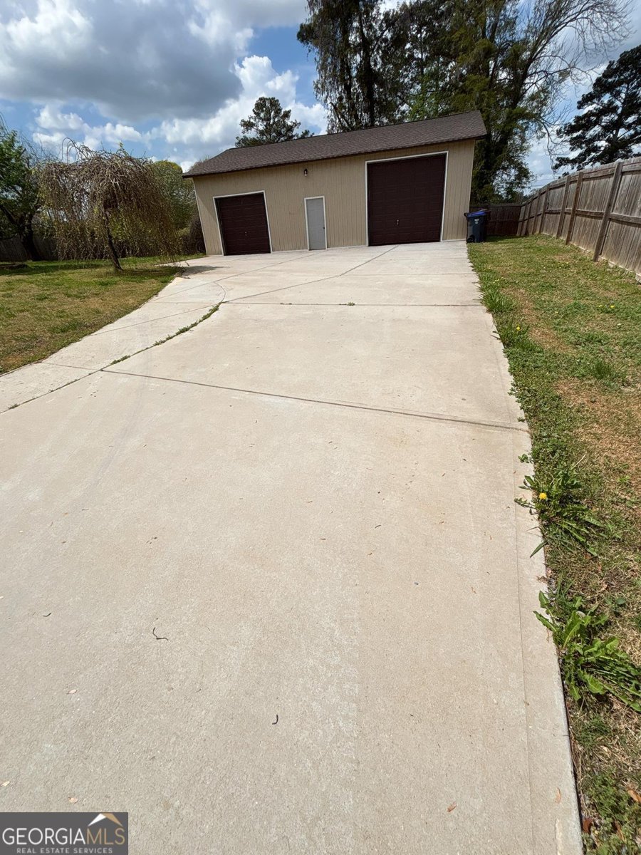 643 Rebecca Stree Lilburn - Photo 18