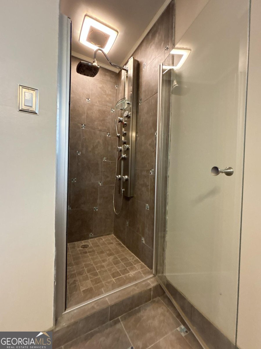 643 Rebecca Stree Lilburn - Photo 19