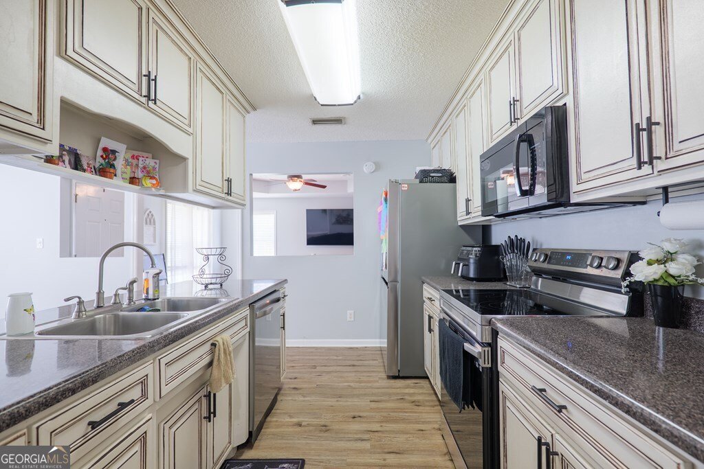 212 Hilltop Circle Valdosta - Photo 6