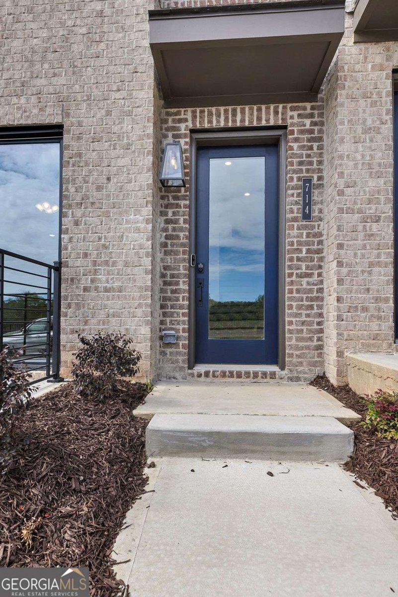 734 Urban Grange Way Suwanee - Photo 1