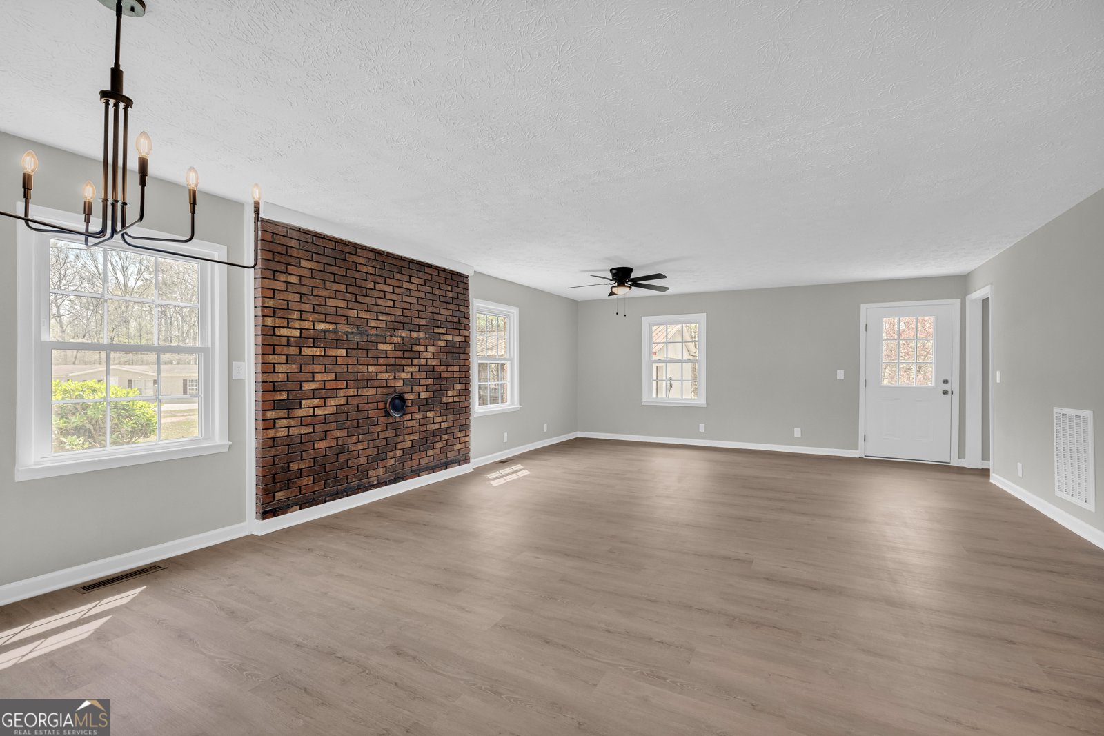 348 Knottywood Drive Lavonia - Photo 9