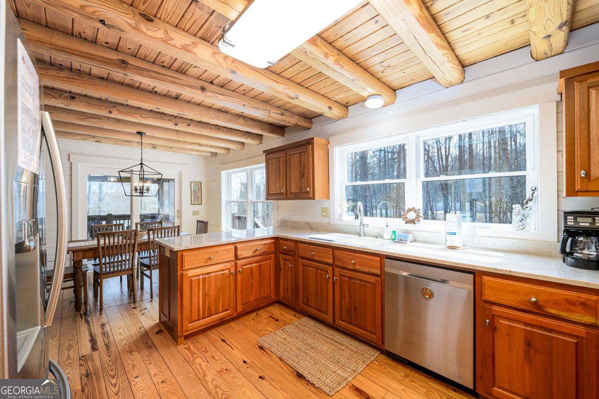 91 Whispering Lake Way Blue Ridge - Photo 10