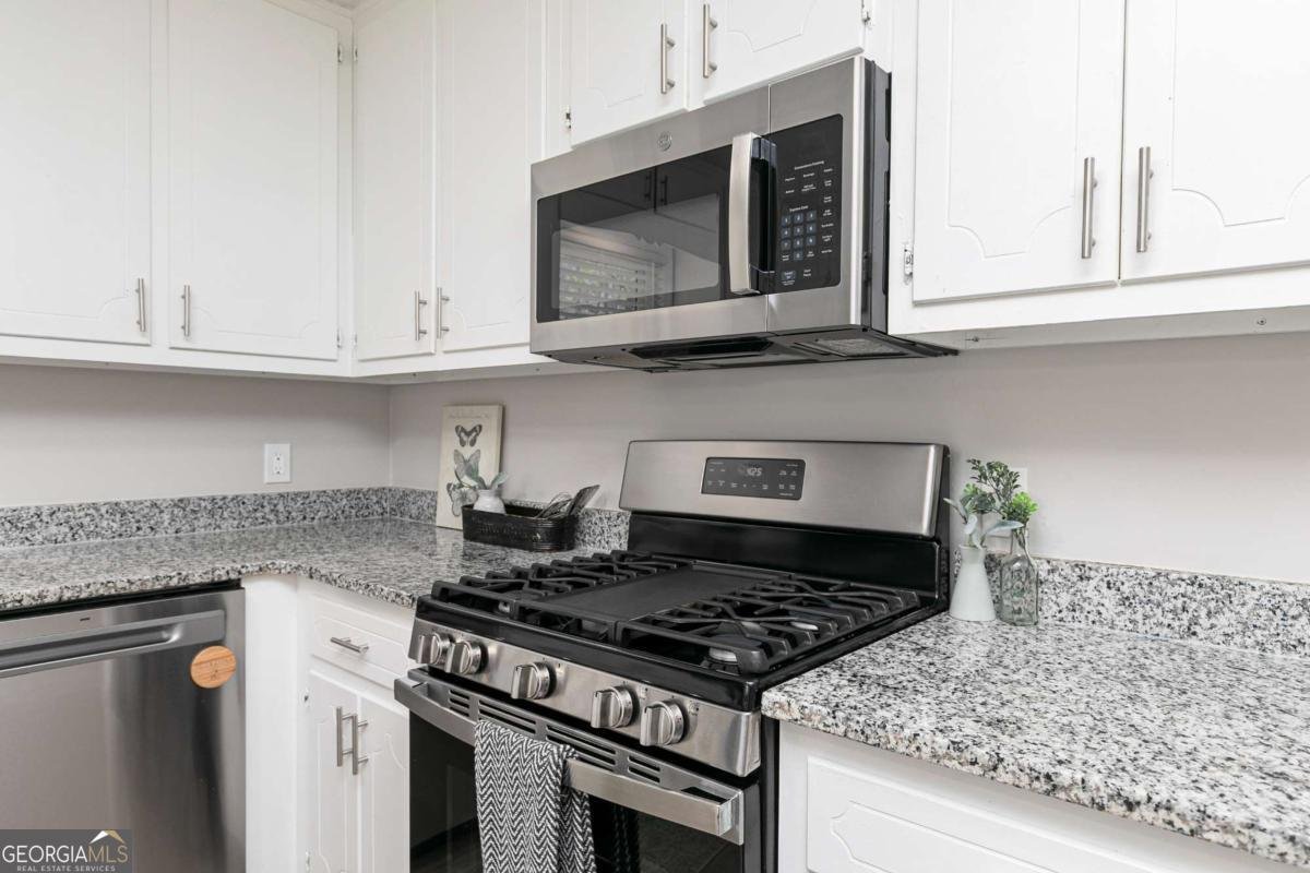 411 Allatoona Trail Woodstock - Photo 12