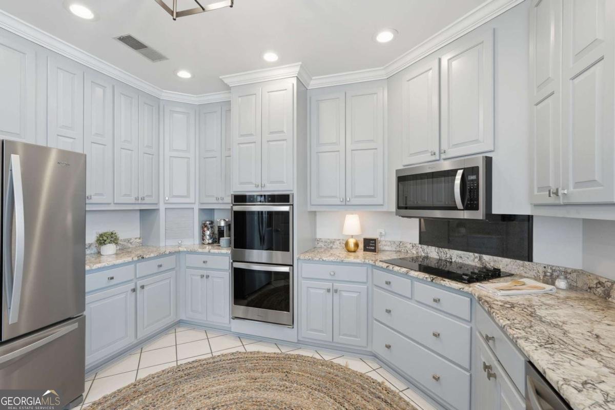 9155 Bay Pointe Drive Gainesville - Photo 12