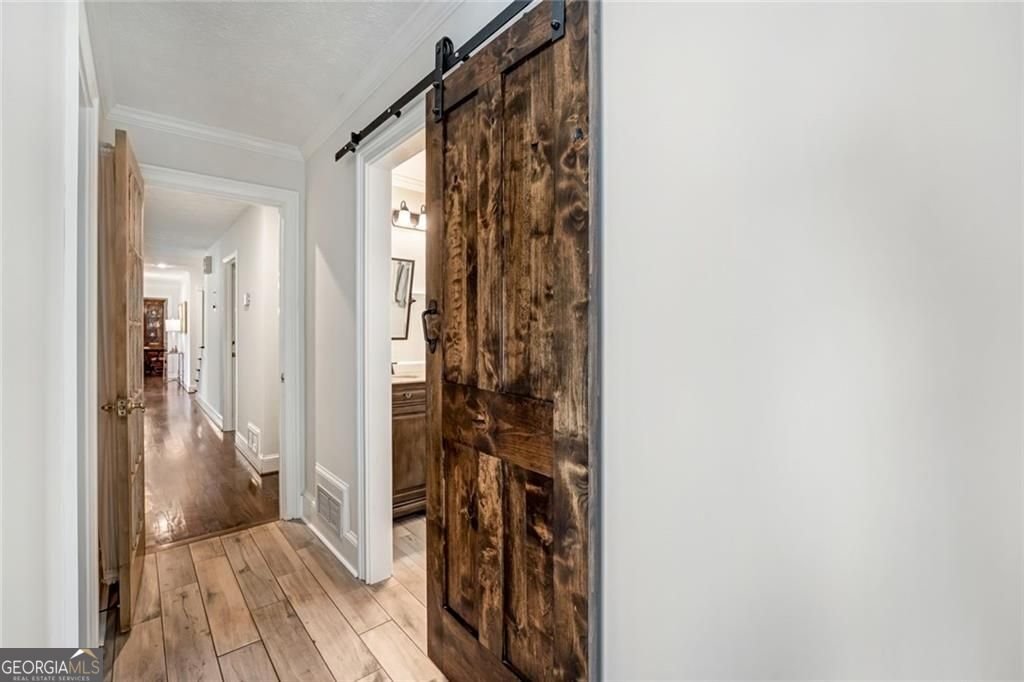 9635 Red Bird Lane Johns Creek - Photo 17