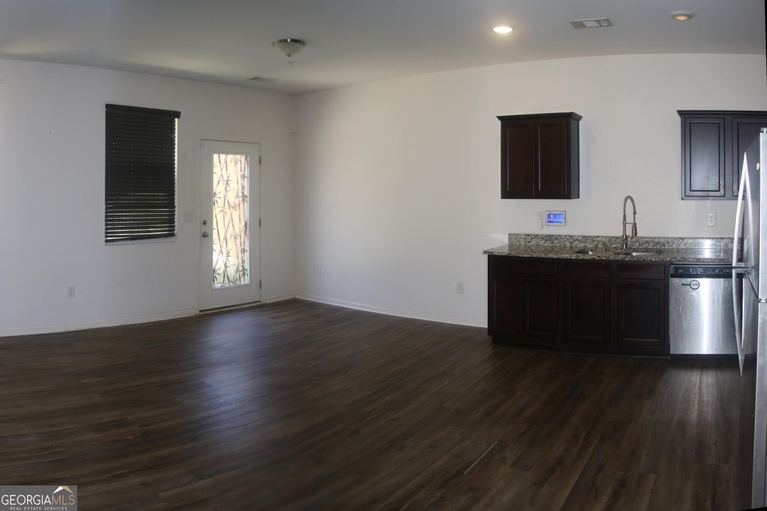 1625 Honeysuckle Path Conyers - Photo 7