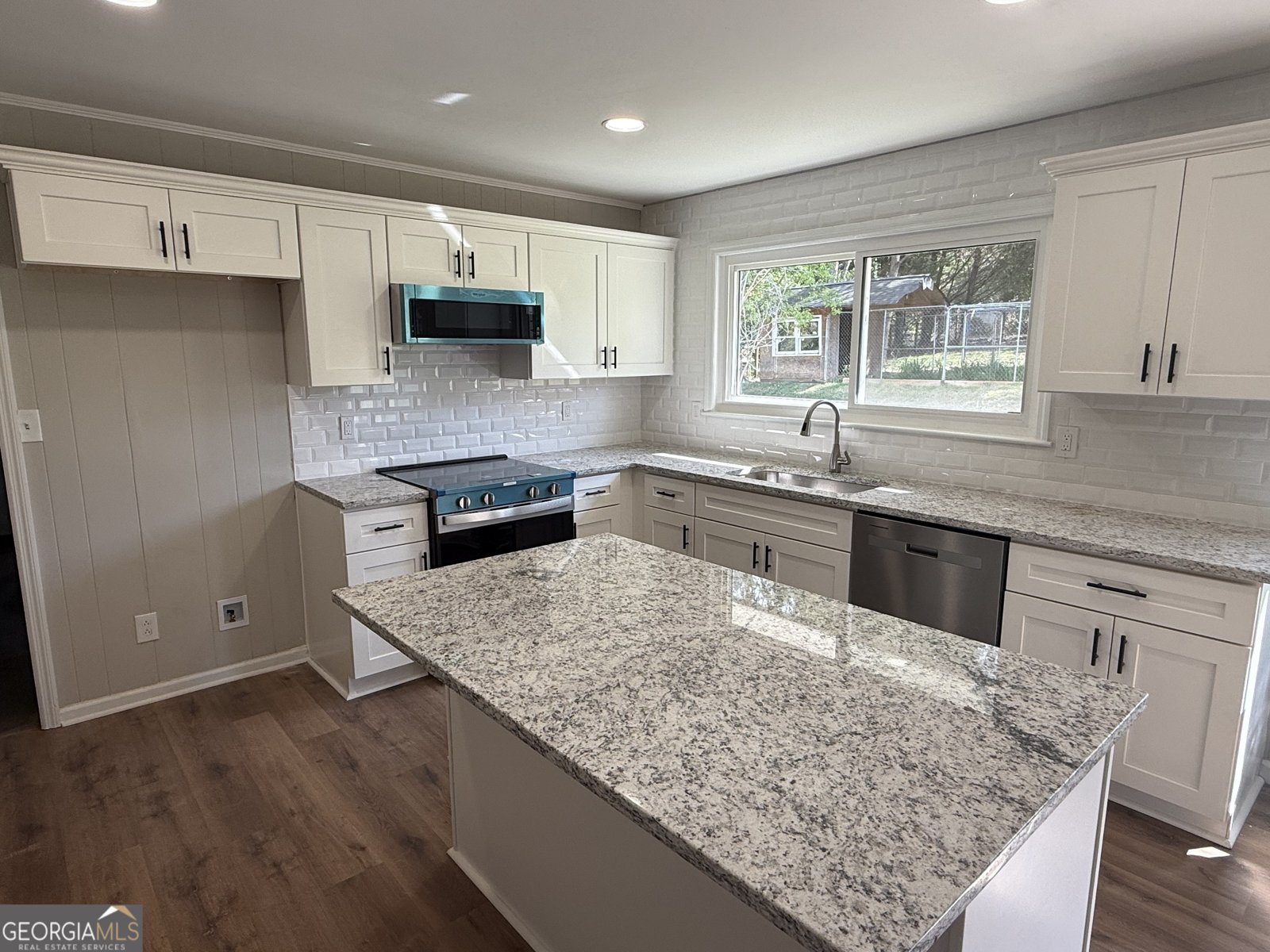 5605 Burke Lane Gainesville - Photo 16