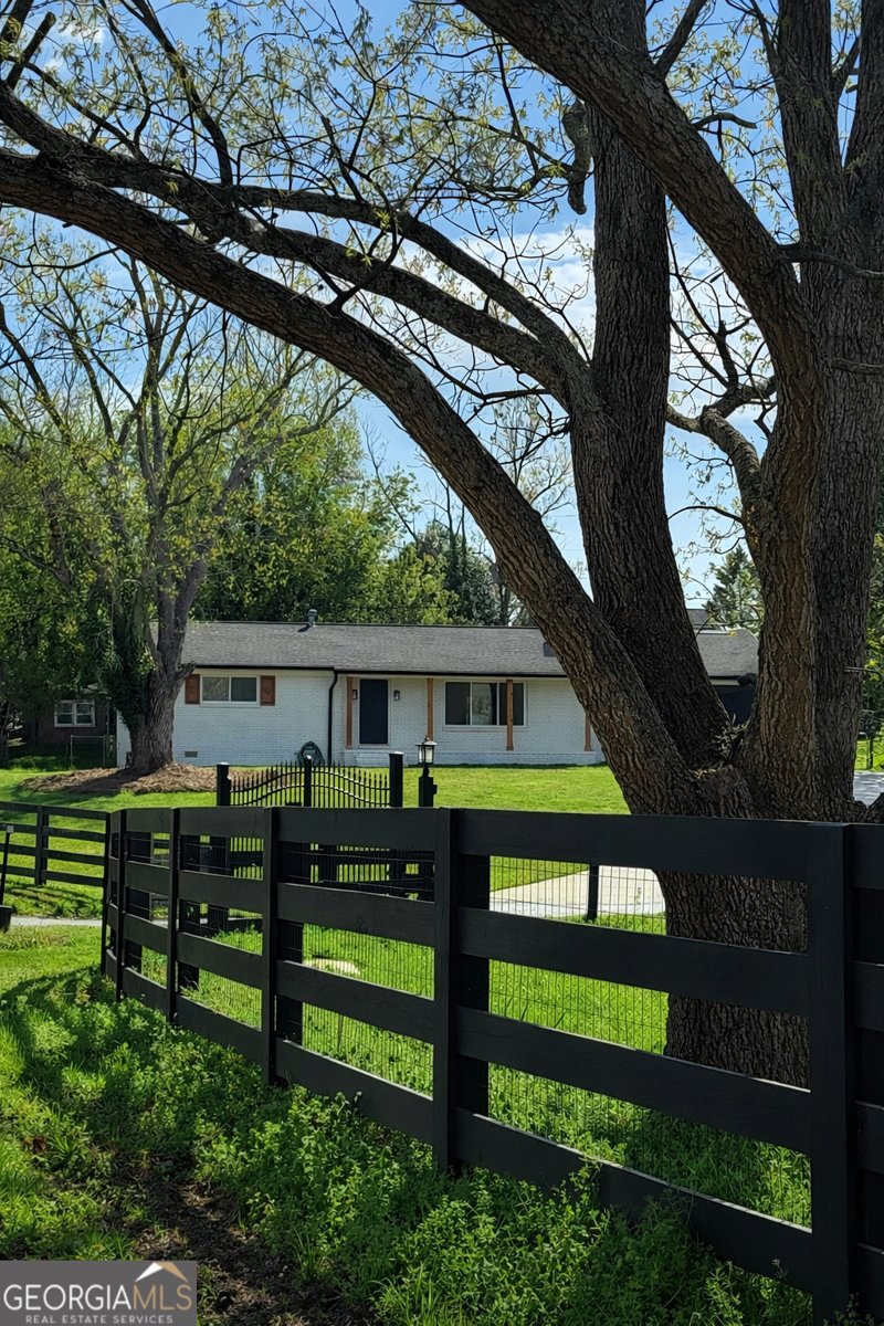 5605 Burke Lane Gainesville - Photo 5