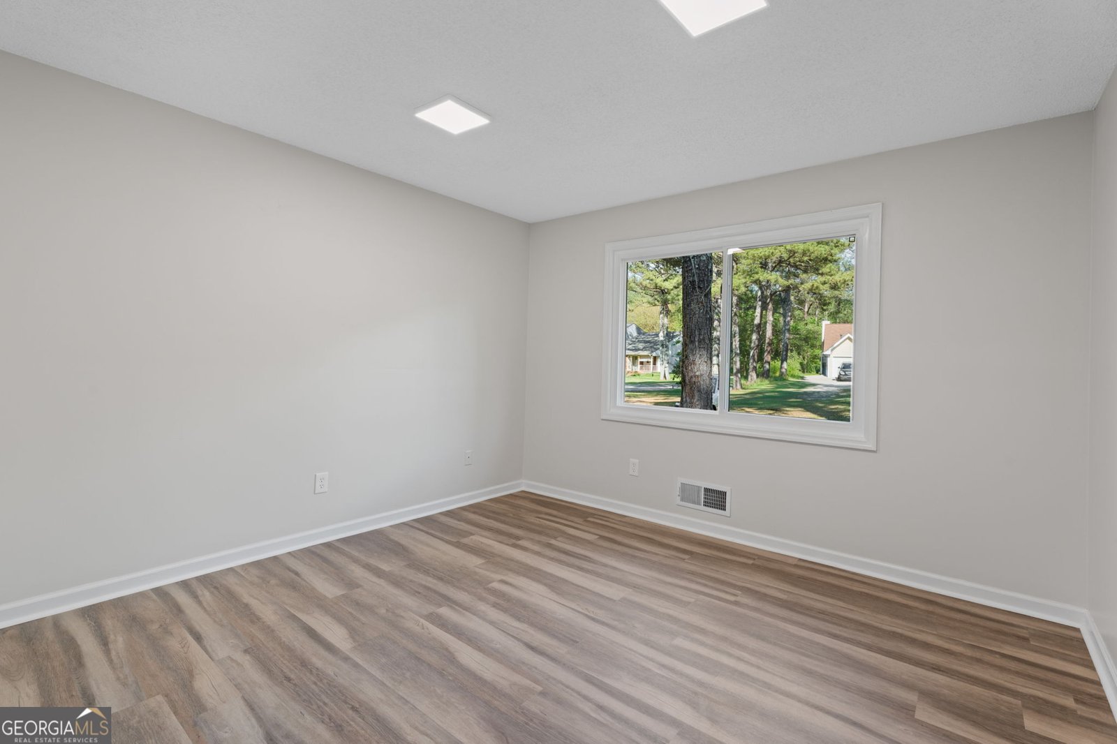 7167 Williamsburg Drive Riverdale - Photo 13