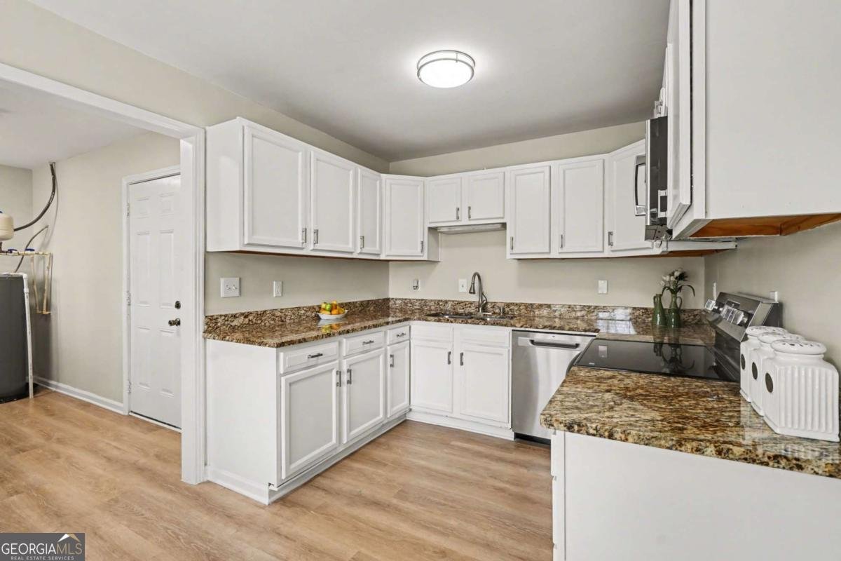 3055 Orbit Circle Ellenwood - Photo 6