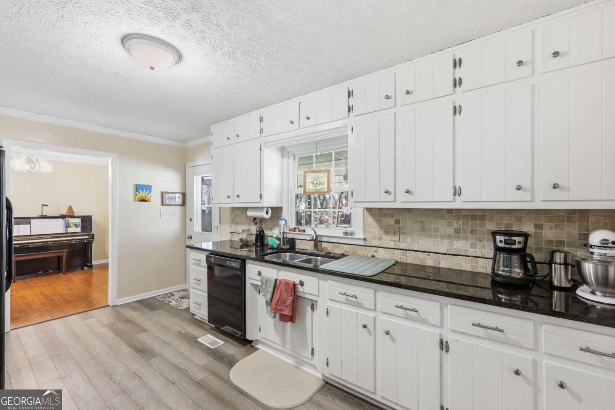 185 Knob Lick Drive Athens - Photo 11