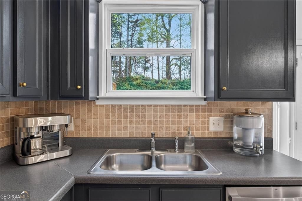 216 Parc View Lane Woodstock - Photo 17