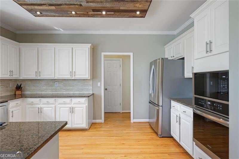 1045 Tullmore Drive Roswell - Photo 12