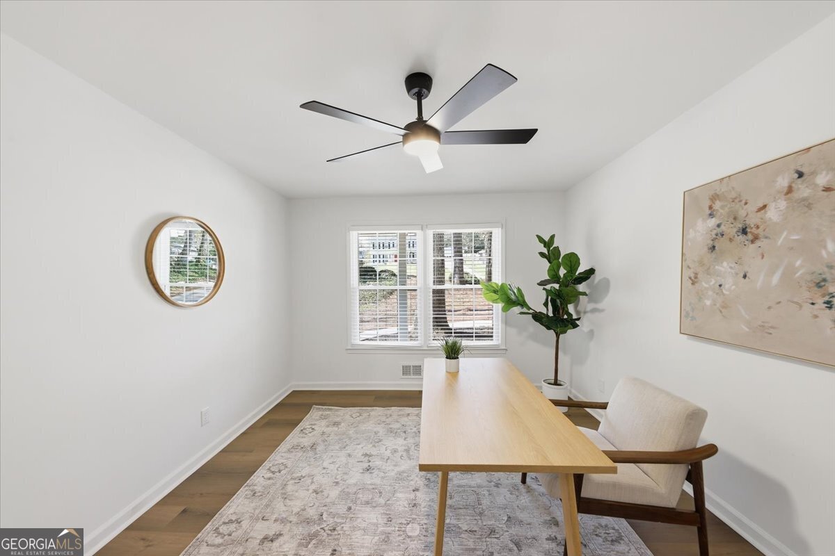 564 Deer Run Lilburn - Photo 16