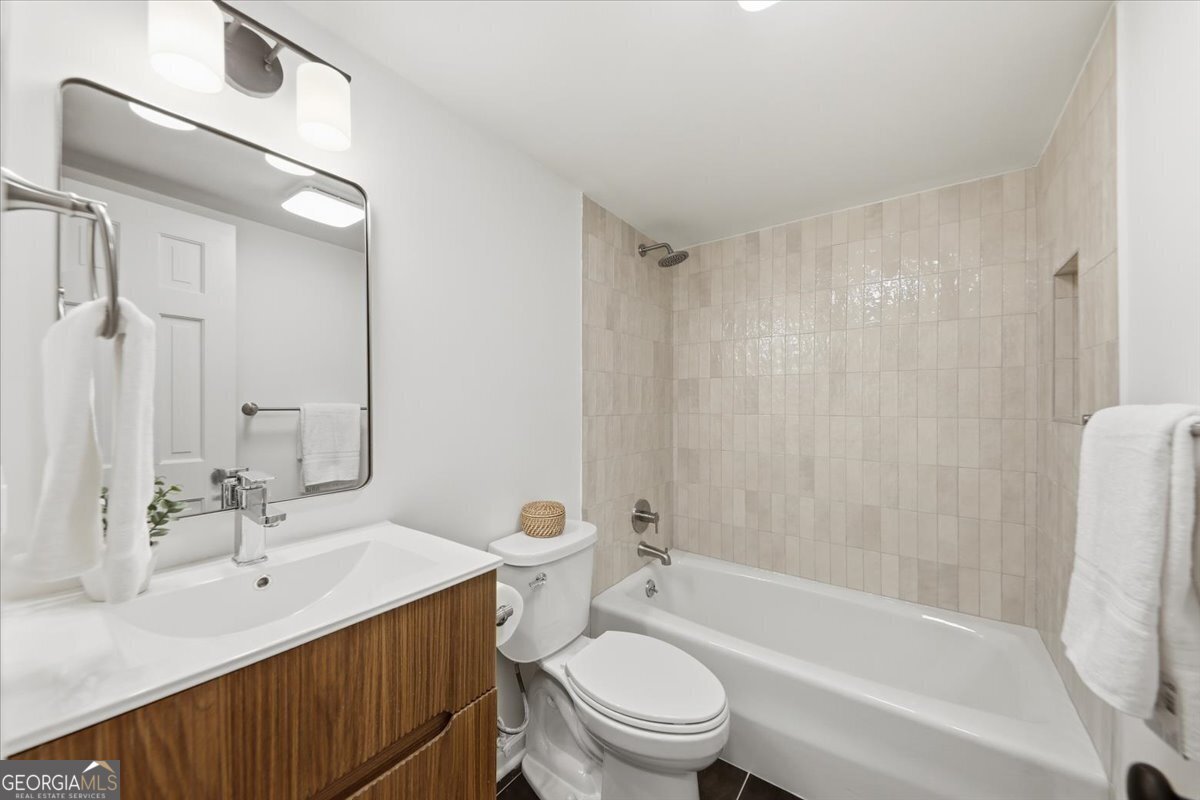 564 Deer Run Lilburn - Photo 17