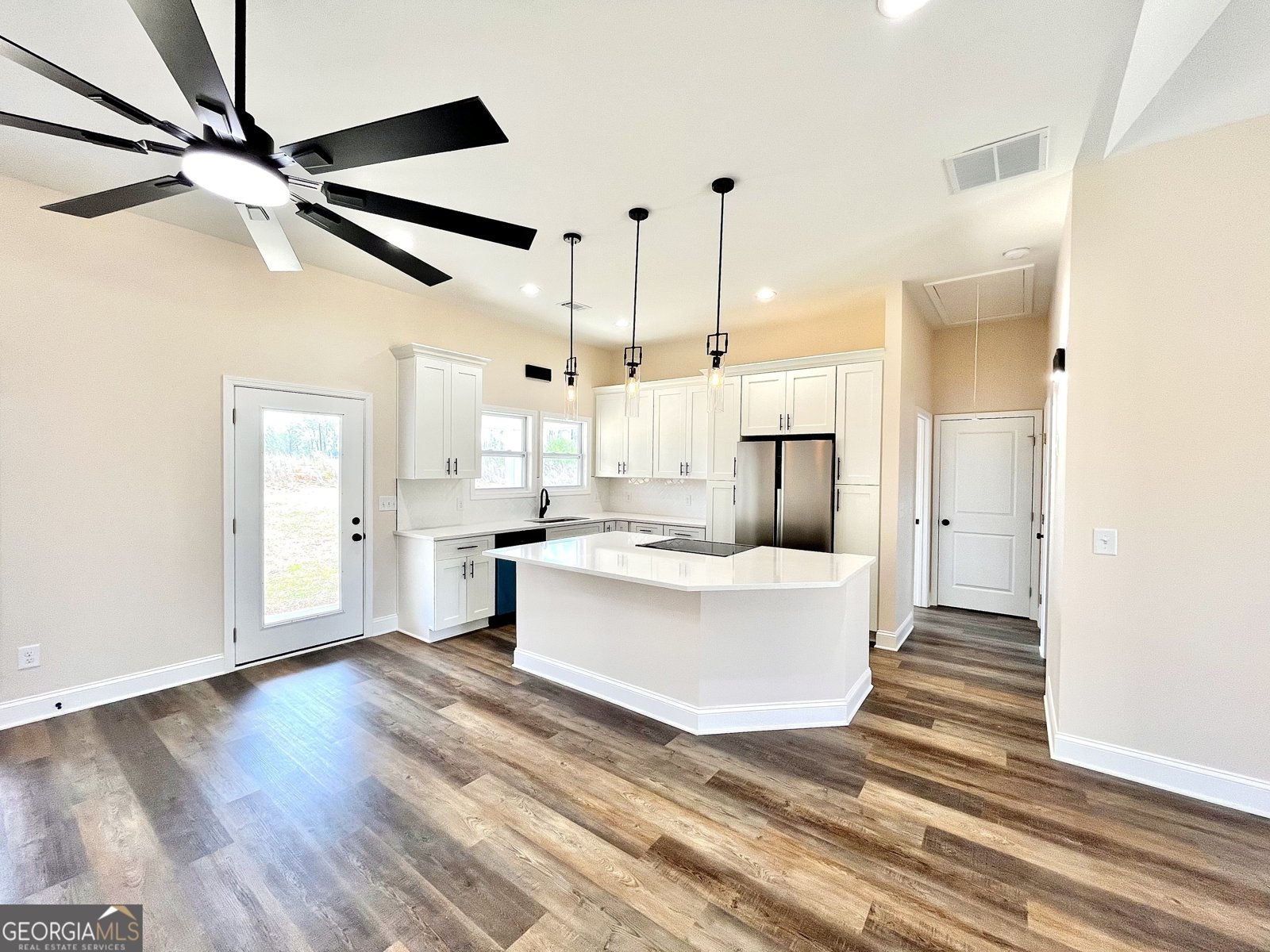 15 South Road Griffin - Photo 8