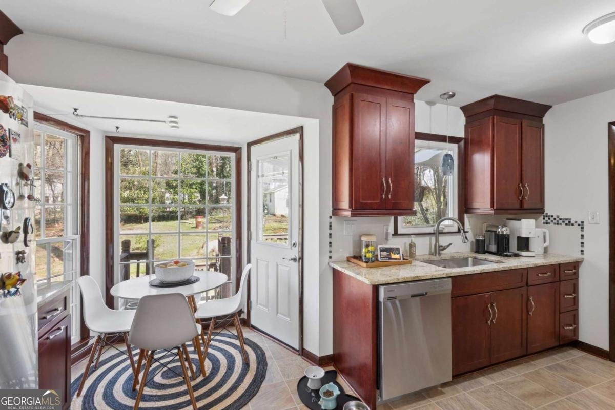 254 Devant Place Lilburn - Photo 22