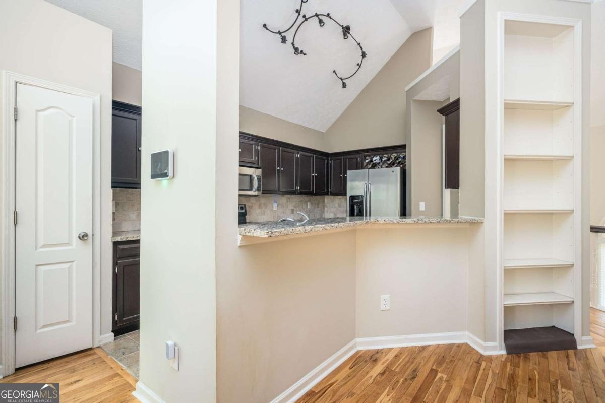 6939 Dockbridge Way Stone Mountain - Photo 12