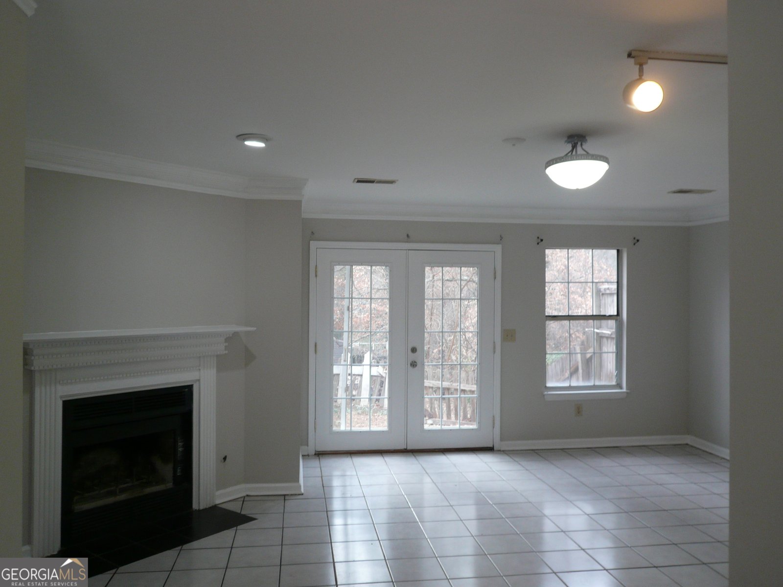 685 Coventry Township Lane Marietta - Photo 6