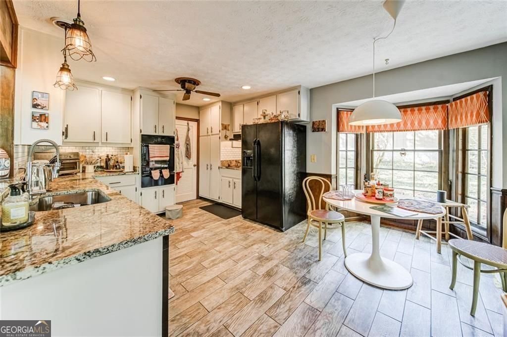 4587 Town Crier Road Lilburn - Photo 11