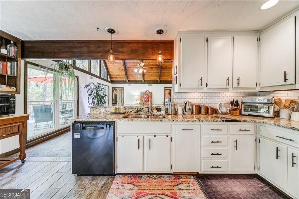 4587 Town Crier Road Lilburn - Photo 14