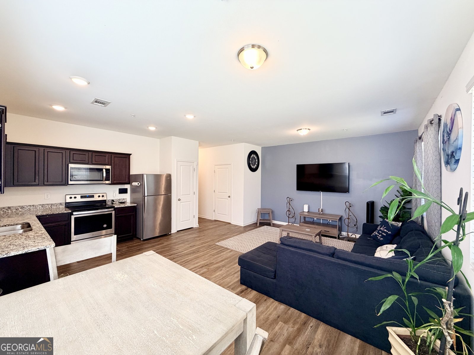 1601 Honeysuckle Path Conyers - Photo 12