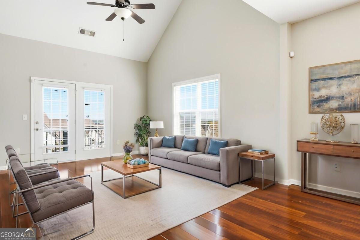 2207 Hoskin Court Kennesaw - Photo 7