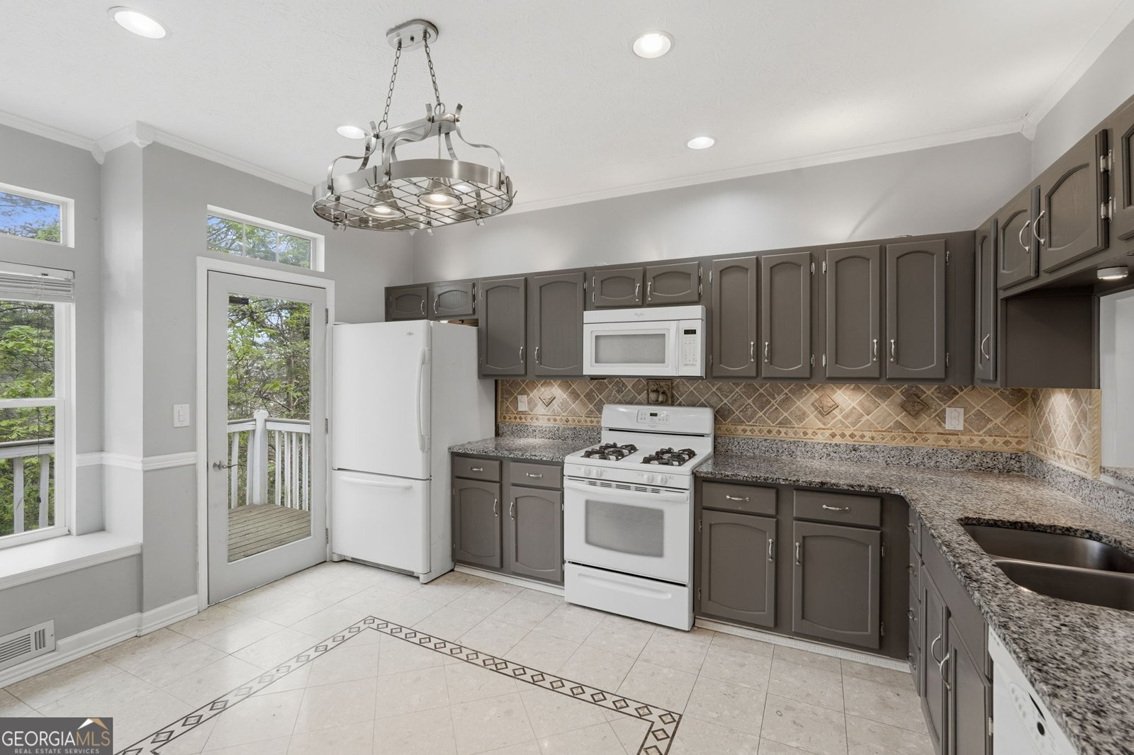 694 Shore View Lithonia - Photo 10