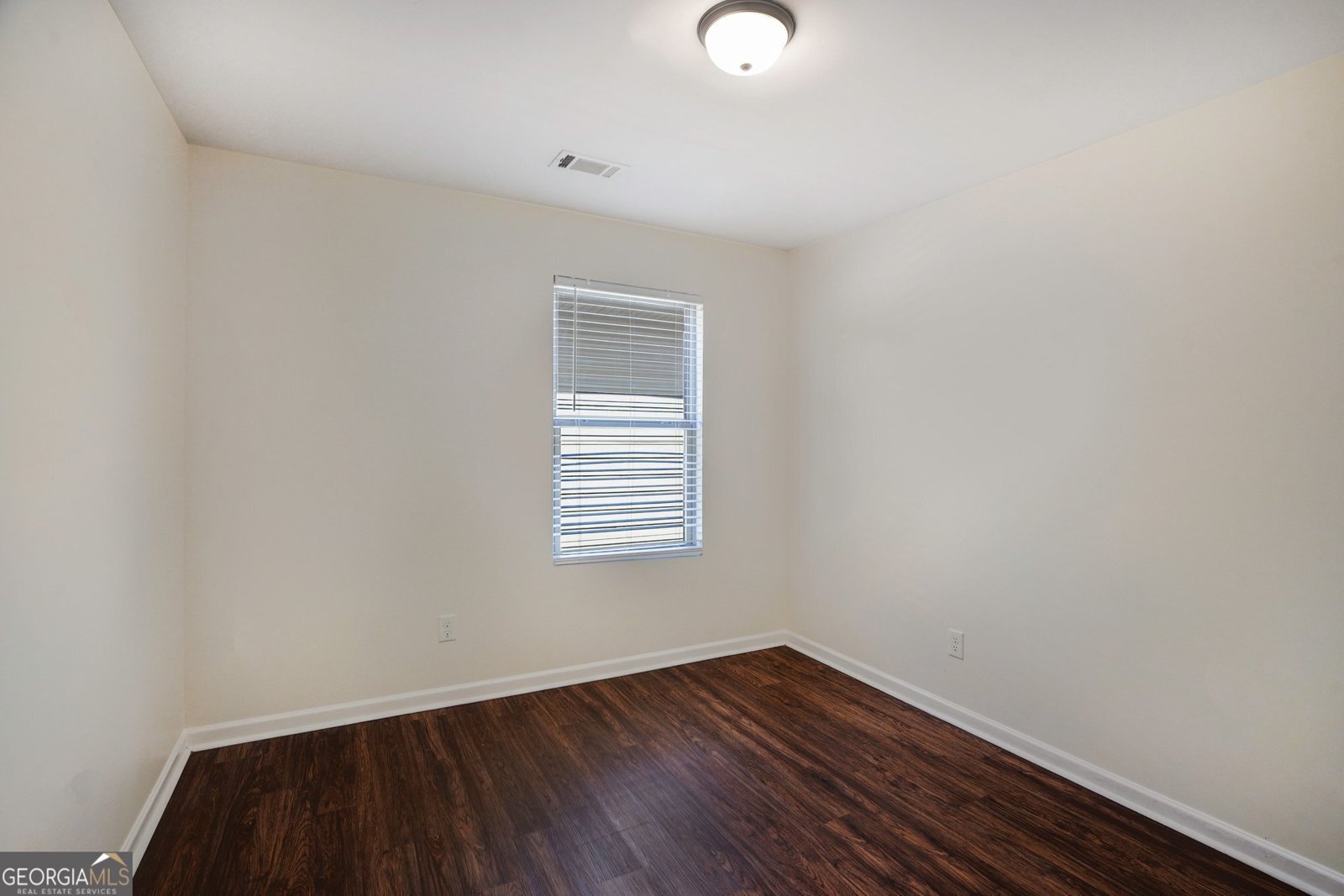 1240 Faye Court McDonough - Photo 16
