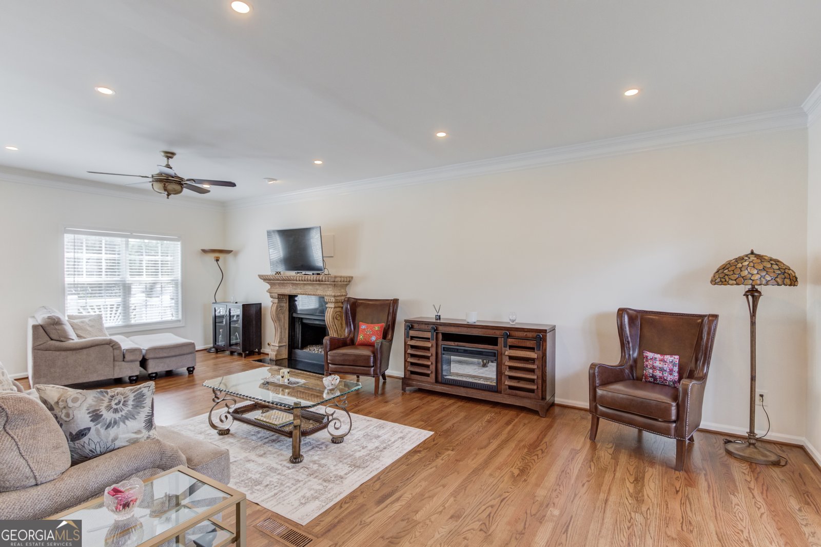 262 SANDHURST Court Suwanee - Photo 13