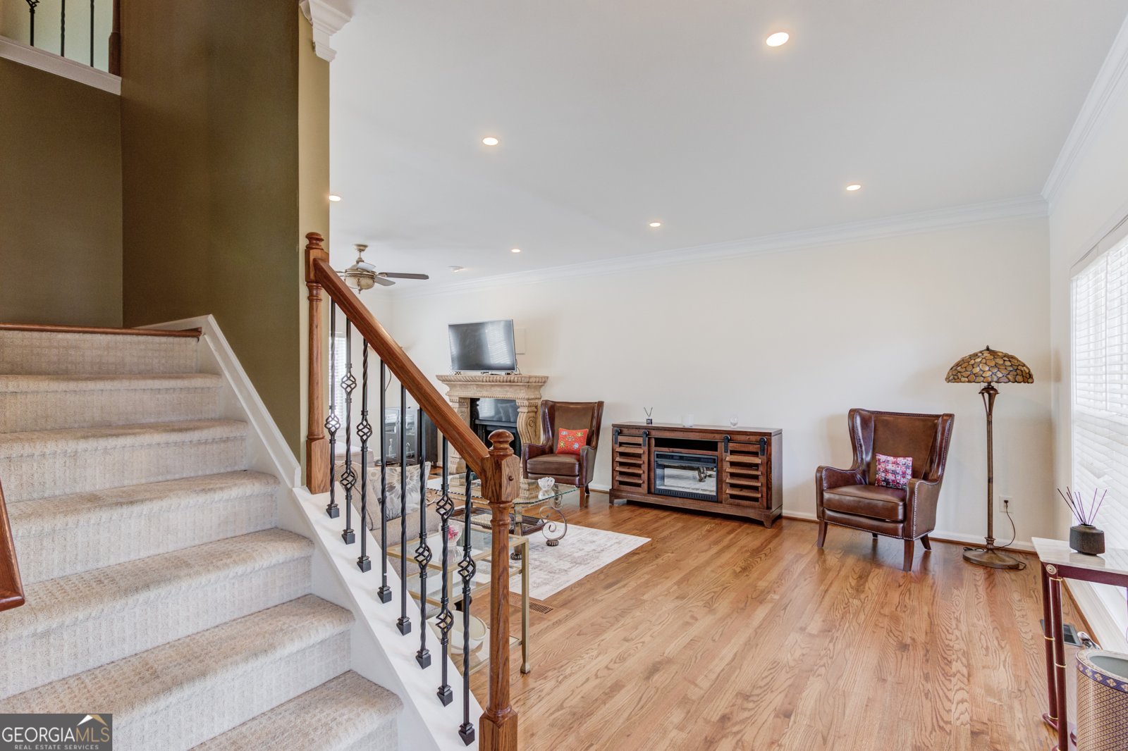 262 SANDHURST Court Suwanee - Photo 7