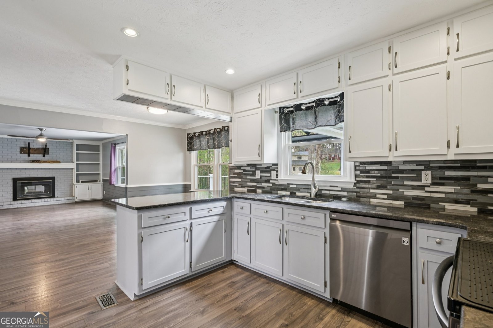 2241 Deer Oaks Trail Lawrenceville - Photo 10