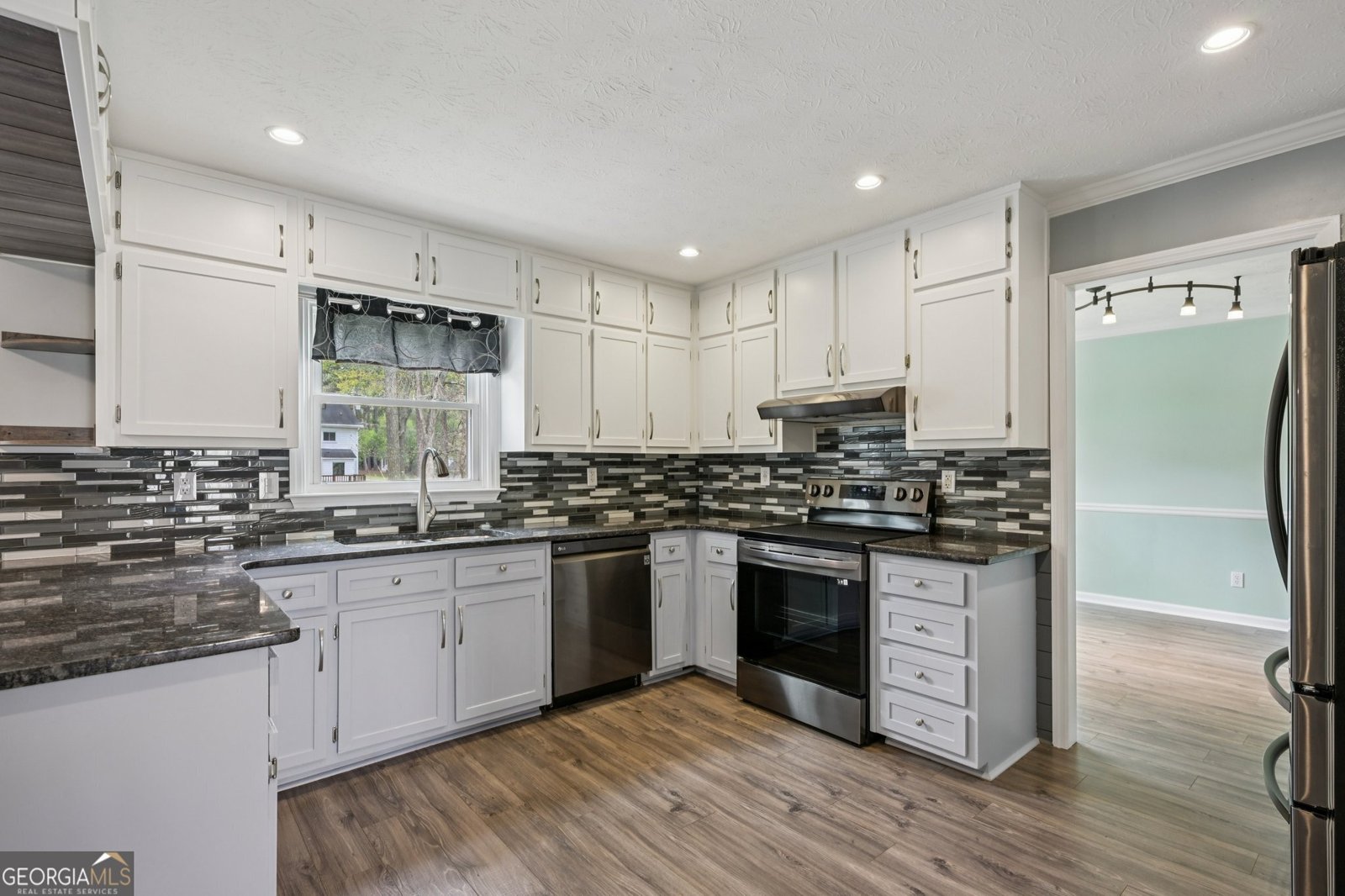 2241 Deer Oaks Trail Lawrenceville - Photo 9